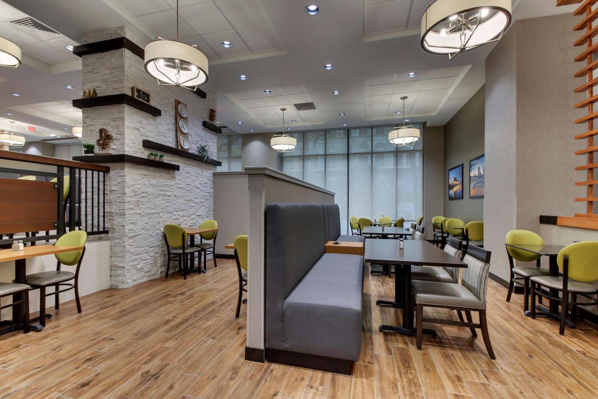 Drury Plaza Hotel Milwaukee Downtown Екстериор снимка